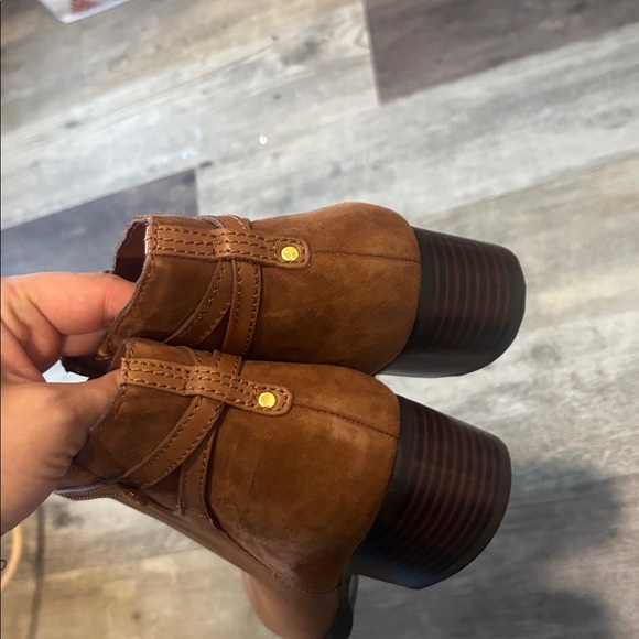 Lauren by Ralph Lauren LEATHER Tan Ankle BOOTS - Picture 3 of 4